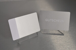Plastikkarten exklusiv durch Veredelung und Spezialeffekte